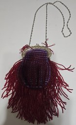 Small Beaded Purse Or Handbag With A Silver-tone Metal Frame And Chain Strap