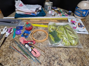 Sewing/Crafting Lot