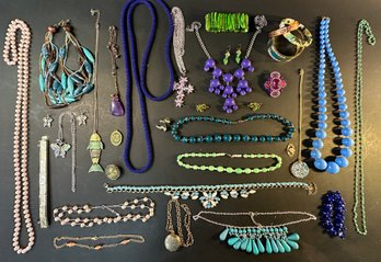 Vintage Costume Jewelry, F W Pearls