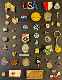Group Of Pinbacks, Nixon, Keys, Lapel Buttons, Etc.