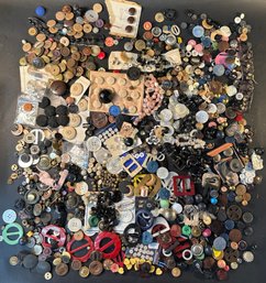 Large Group Of Vintage Buttons