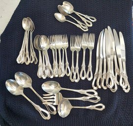 Oneida TOUJOURS Stainless Steel Silverware Ornate Floral Design