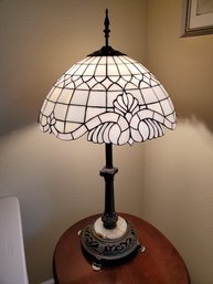 Tiffany Style Stained Glass Table Lamp W Ornate Metal Base