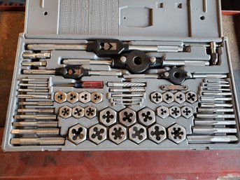 Vintage Sears Craftsman Metric Kromedge 59-Pc Tap & Die Set 9-52096 USA