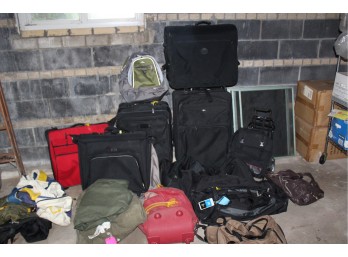 Huge Lot Of Luggage, Duffle Bags, Nap Sacks & Suitcases!! GAR Item #67