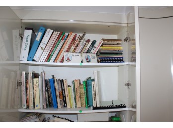 Mixed Lot Of Cook Books & Books!! BDRM2 Item #66