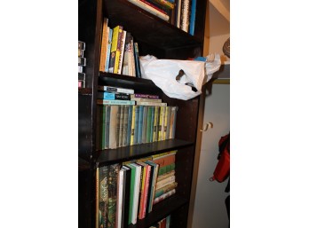 Mixed Lot Of Books - Art Books, Mystery Books, Religious Books & More - 7 Shelves!! BSMT Item #160