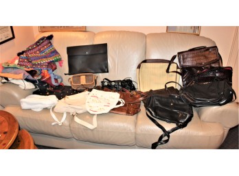 Women's Vintage Handbags & Duffle Bags - Mixed Lot!! BSMT Item #188