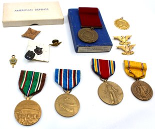 VINTAGE MEDALS & PINS - AMERICAN DEFENSE MEDALS - EUROPEAN AFRICAN MIDDLE EASTERN MEDALS & MORE - ITEM #143 B2