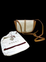 GUCCI VINTAGE SADDLE BAG / CROSSBODY / HANDBAG  SHOULDER BAG - CREME LOGO - SERIAL #3001412 - ITEM #474 B7