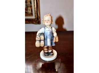 HUMMEL 743 Boy Holding Shoes - GOOD CONDITION!! Item #222 LR