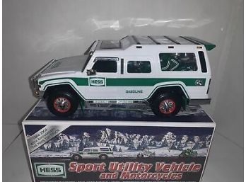 HESS 2004 Sport Utility Vehicle - SPORT UTILITY VEHICLE INCLUDED  - GOOD CONDITION!! Item #183 BSMT
