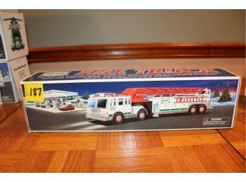 HESS 2000 Fire Truck - FIRE TRUCK INCLUDED - GOOD CONDITION!! Item #187 BSMT
