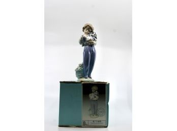 LLADRO No. 7609 'My Buddy' - Young Boy W/ Dog - NO CRACKS - RETIRED - ORIGINAL BOX INCLUDED!! Item #294 LR