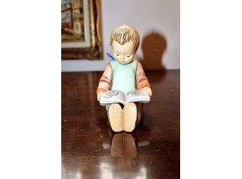 HUMMEL 74A Boy Reading - GOOD CONDITION!! Item #219 LR