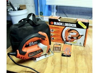 BLACK & DECKER 4.5 Orbital Action Jigsaw W/ Original Box - Carry Bag & Extra Blades - WORKS!! Item#56 GAR