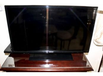 SAMSUNG 32 Inch 720p LED TV - Model #UN32EH4003FXZA - WORKS!! Item#121 LVRM