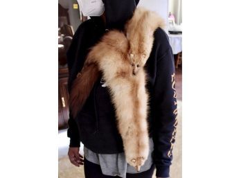 VINTAGE Fox Fur Shawl - GREAT CONDITION!! Item#147 LVRM