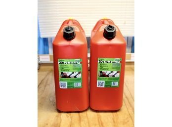 SCEPTER ECO 20L / 5.3 Gallon Gasoline Tanks - Lot Of Two - LIKE NEW!! Item#68 GAR
