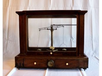 ANTIQUE WM. AINSWORTH & SONS PRECISION ANALYTICAL BALANCE SCALE - VERY UNIQUE HANDLES! Item#36 RM1