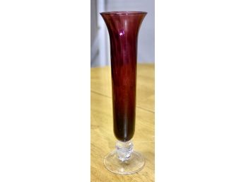 VINTAGE CRANBERRY GLASS VASE - SMALL YET CLASSIC! Item#155 KITC