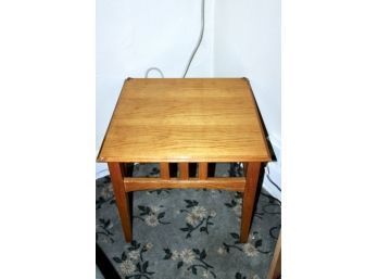 VINTAGE Wood End Table - GREAT SPACE SAVER! Item#77 LV
