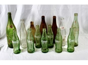 VINTAGE SODA BOTTLES - COKE 6.5 OZ. - PEPSI COLA - 7 UP 28 OZ. - LOT OF 14!! Item#99 LVRM