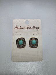 Two-tone Turquoise Square Cable Earrings