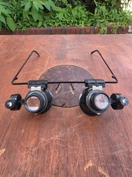 Hands-free Illuminated Magnifying Glasses