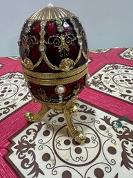 Sankyo Music Box Swan Lake Fabrege Egg-Style TESTED Red W/Rhinestone Wind-Up ~6