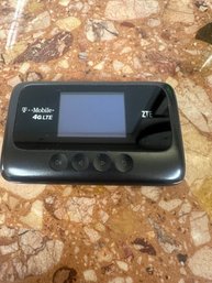 ZTE MF915 Z915 T-Mobile 4G LTE Mobile Broadband MiFi