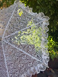 Vintage-style White Lace Parasol