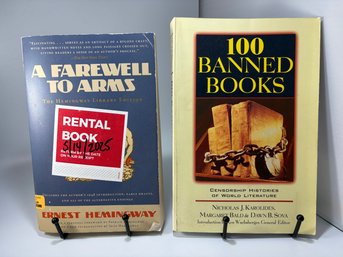 A Farewell To Arms (The Hemingway Library Edition) & 100 Banned Books