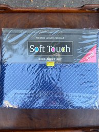 NEW King Sheet Set In A Blue Pattern
