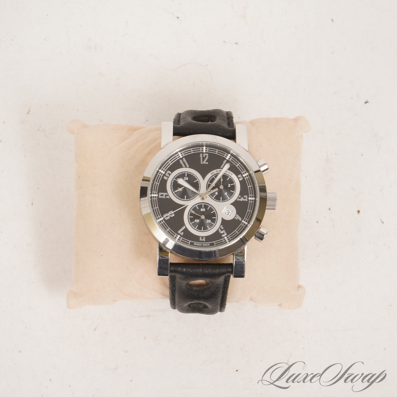 AN INCREDIBLE AUTHENTIC BURBERRY MENS WATCH MODEL BU7101 