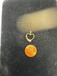 Vintage Gold Tone And Rhinestone Heart Pendant