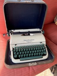 Vintage. Typewriter_ Remington Quiet-Riter Eleven - Works Great!  Original Case In Great Shape