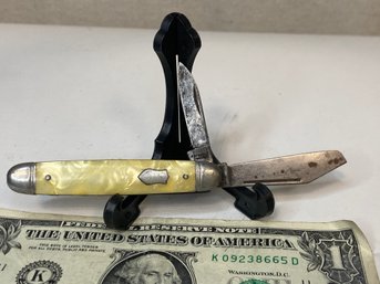 (6061) Vintage Imperial USA 2 Blade Pocket Knife W/Simulated MOP Mother Of Pearl