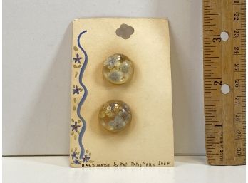 Vintage Handmade 'resin' Flower Buttons