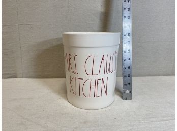 New Rae Dunn Christmas Crock