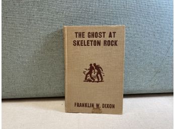 The Ghost At Skeleton Rock Franklin W Dixon 1957