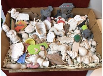 Misc Lot Of Ceramic Christmas Ornaments/trinkets