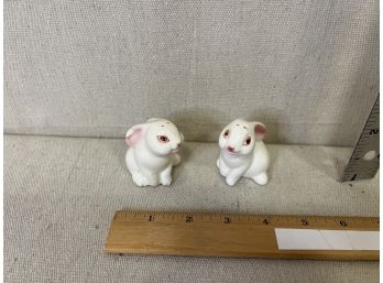 Vintage 1983 Avon Bunny Salt & Pepper Shakers