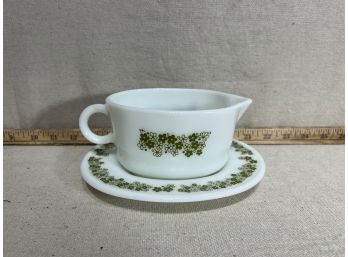 Vintage Pyrex Crazy Daisy Spring Meadow Gravy Boat &  Underplate