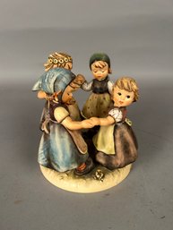 Large Hummel Ring Around The Rosie