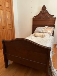 Victorian Walnut Single Size Bed