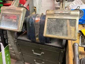 Safety Skil Model 246 Bench Grinder With Safety Shield