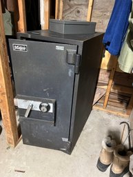 Large Master Safe With Interior Small Safe