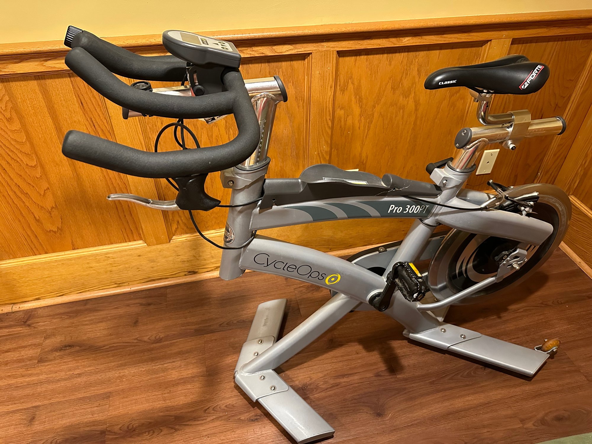 Cycleops Console Cycle OPS Pro 300 Pt Stationary Exercise Bike With Rear Wheels For ...