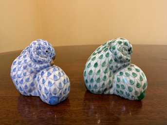 Herend Hand Painted Pairs Of Rabbits In Blue Fishnet And Green Fishnet  - Q